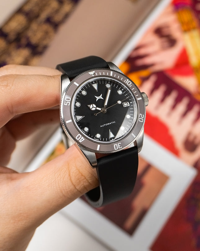 58 Neo-Vintage Graphite