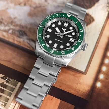 FM-4 Dual Time Green